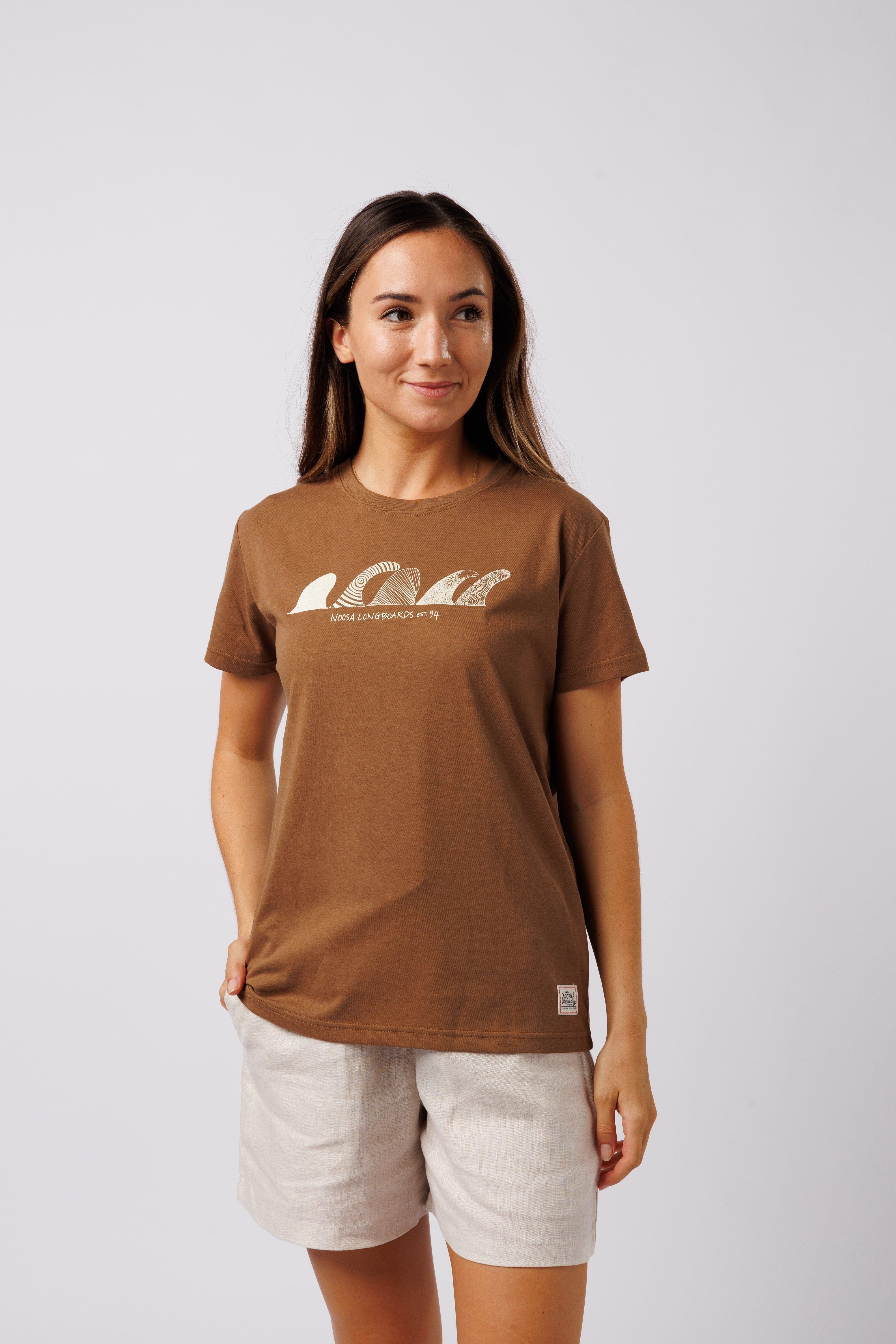 Womens Fins Tee Brown