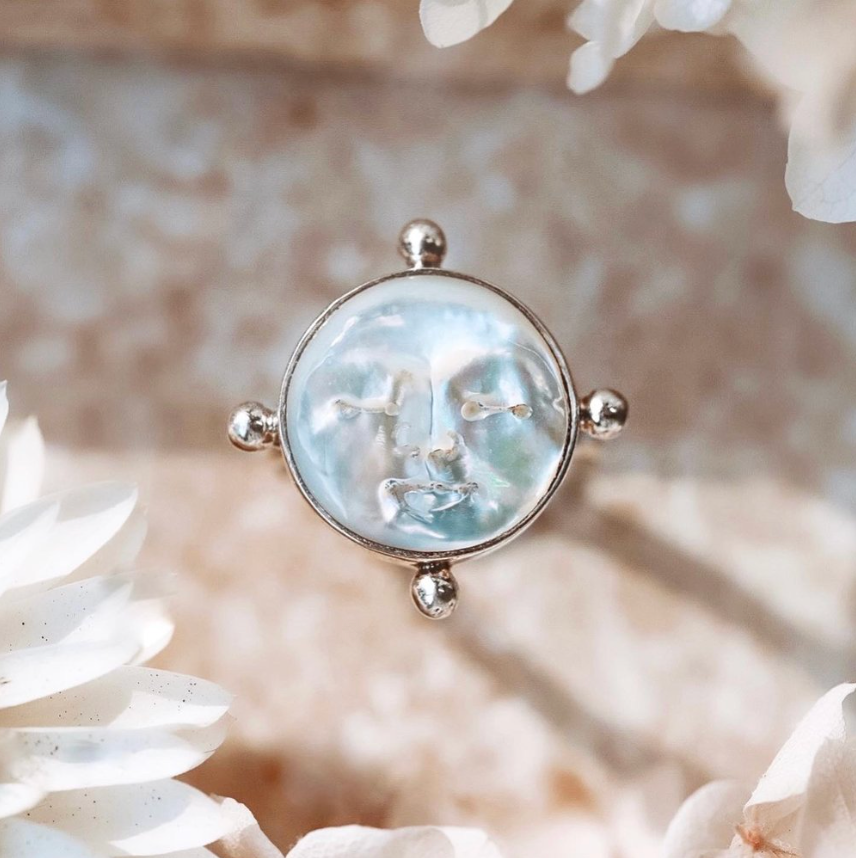 Mahloe Mother Moon Ring Gold / Silver