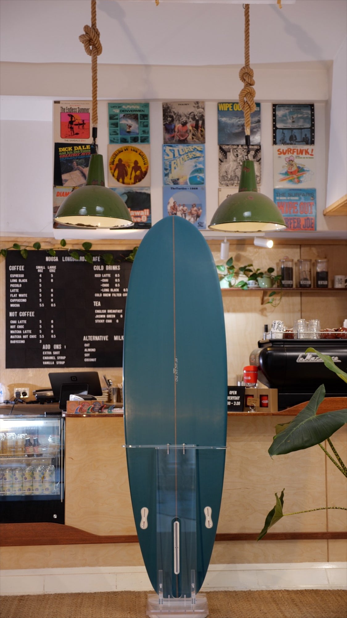 6'6" Vouch Fat Arse Wombat