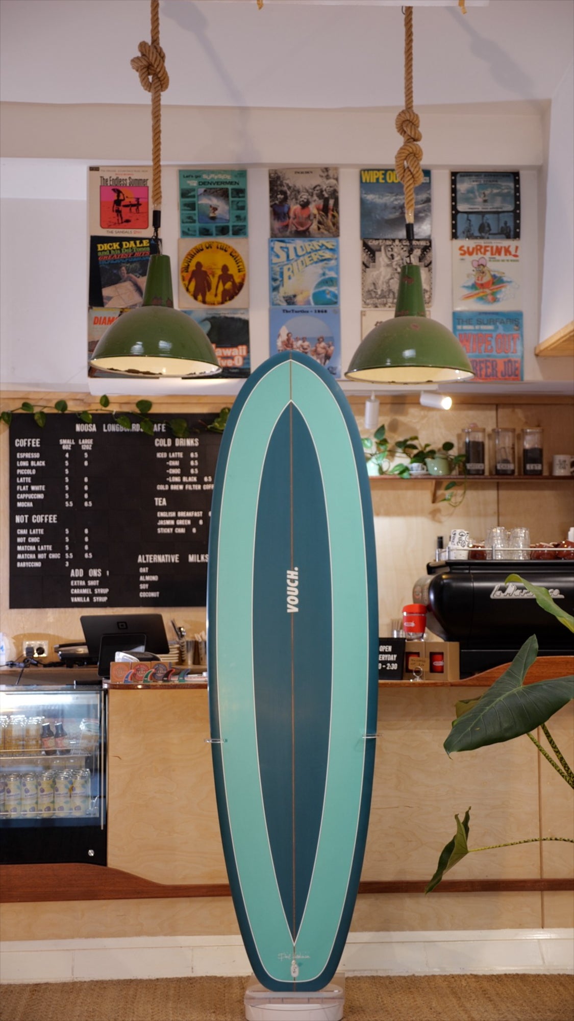 6'6" Vouch Fat Arse Wombat