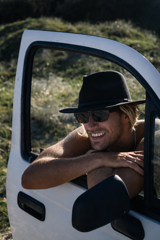 NL First Point Hat - Black