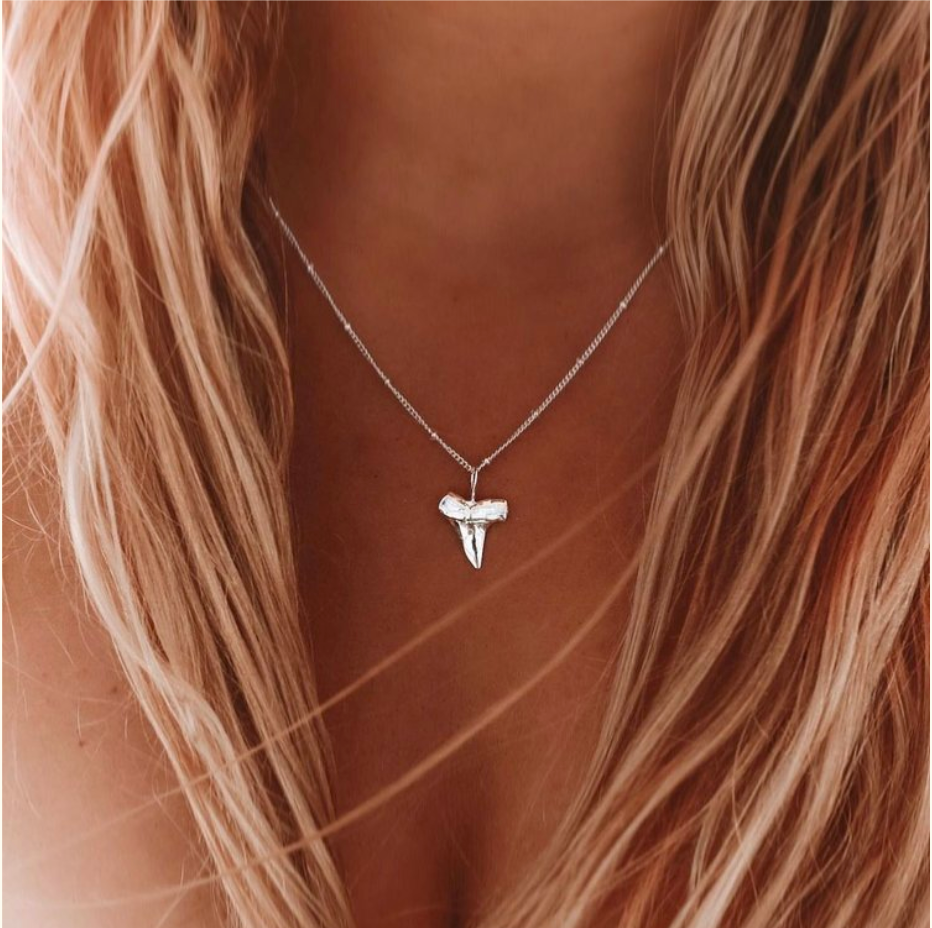 Mahloe Shark Tooth Necklace Silver Gold