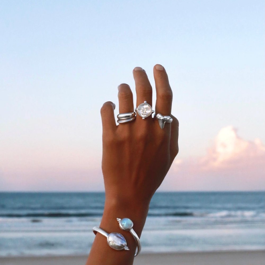 Mahloe Mother Moon Ring Gold / Silver