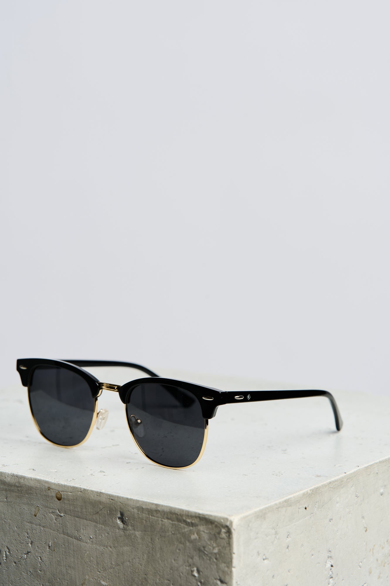 NL Tea Tree Bay Sunglasess Black